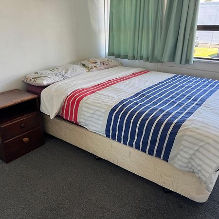 טאורנגה Central Holiday Home מראה חיצוני תמונה